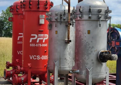 Fleet of vertical coalescer separator vessels prepared for high-volume fuel or gas filtration