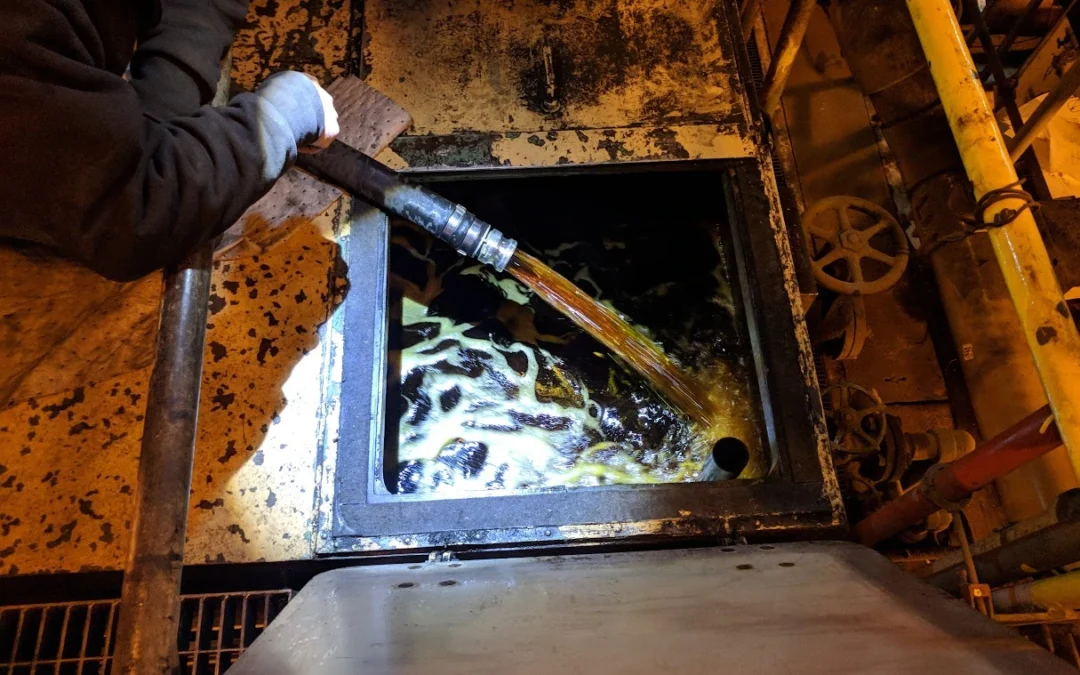 Moisture in Hydraulic Systems: Causes, Risks, and Solutions