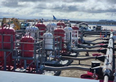 Rental particulate filter vessels installed for industrial fluid filtration
